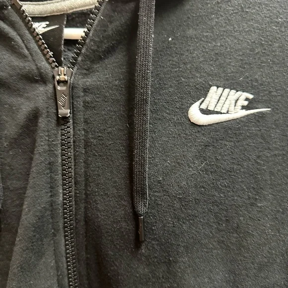 Nike Men's Black Zip-Up Sweater size L/ NWOT A8 - Picture 2 of 3